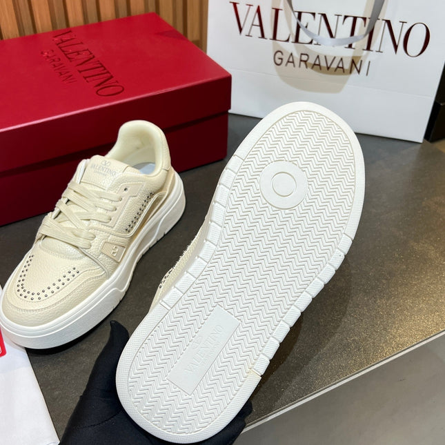 VALENTINO 26S ONESTUD SNEAKERS IN CREAM WHITE CALFSKIN