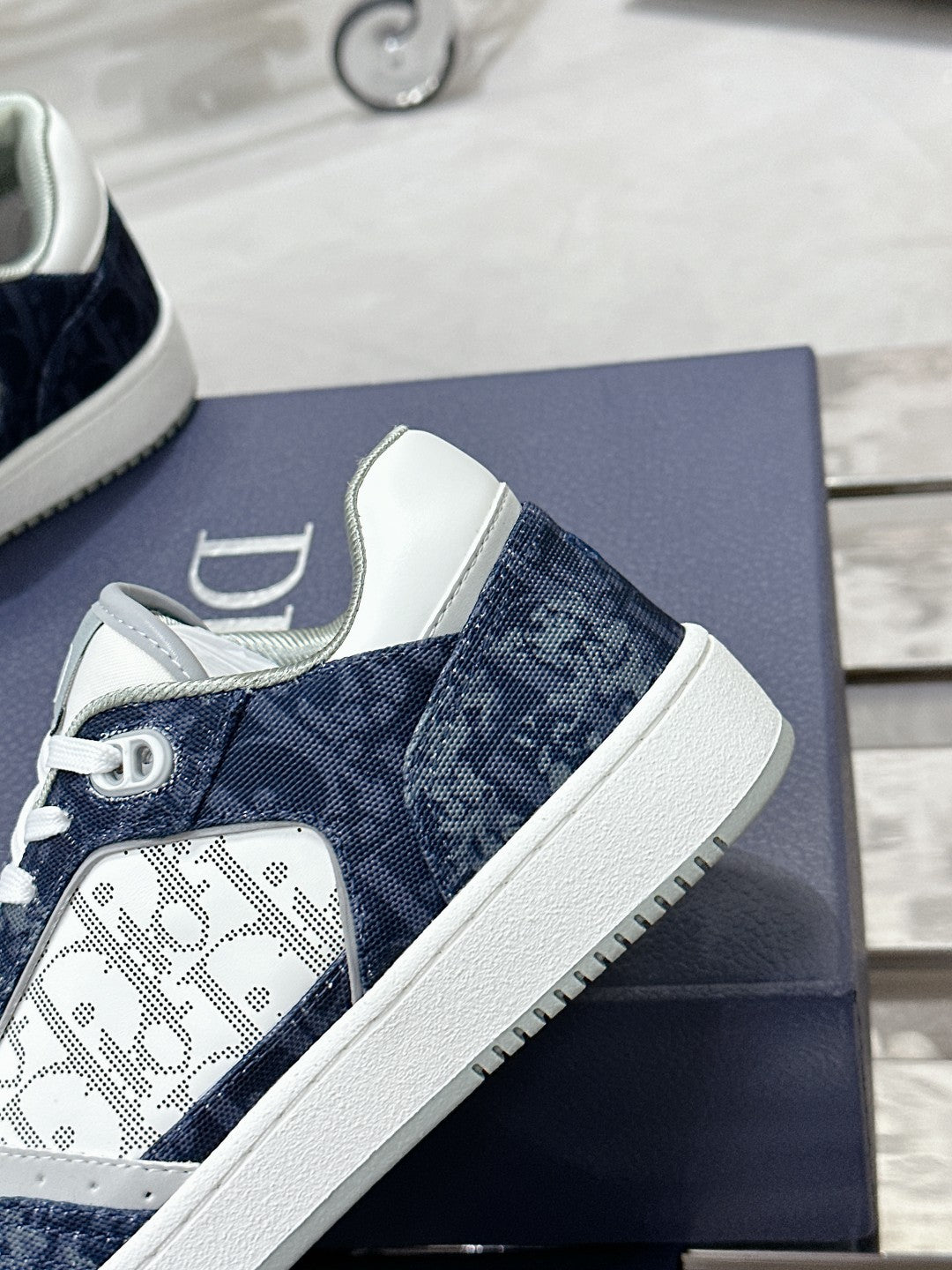 CD OBIQUE SNEAKERS IN WHITE MIX NAVY CALFSKIN