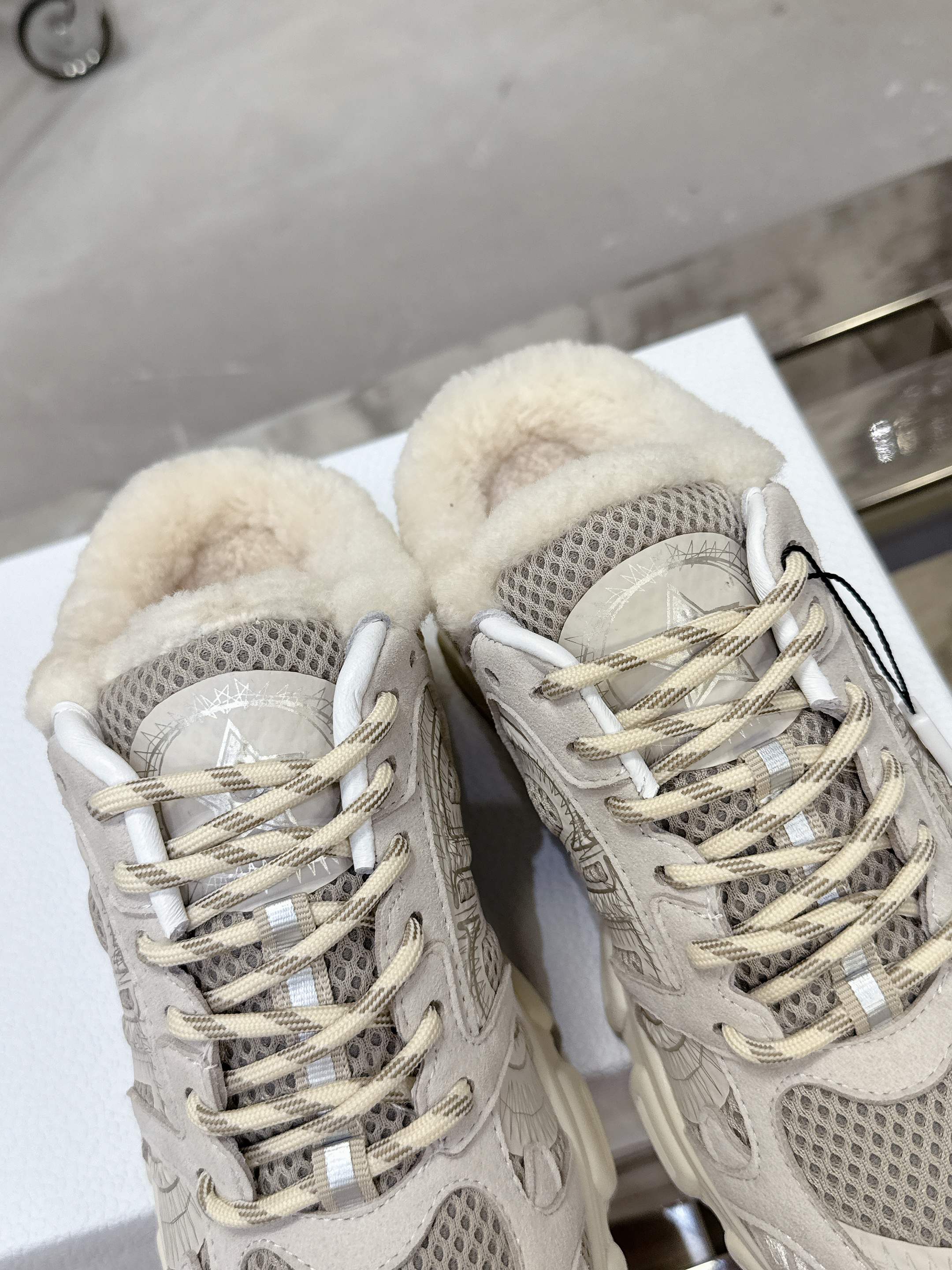CHRONO SNEAKER IN WHITE MIX GREY LAMBSKIN AND MESH FABRIC