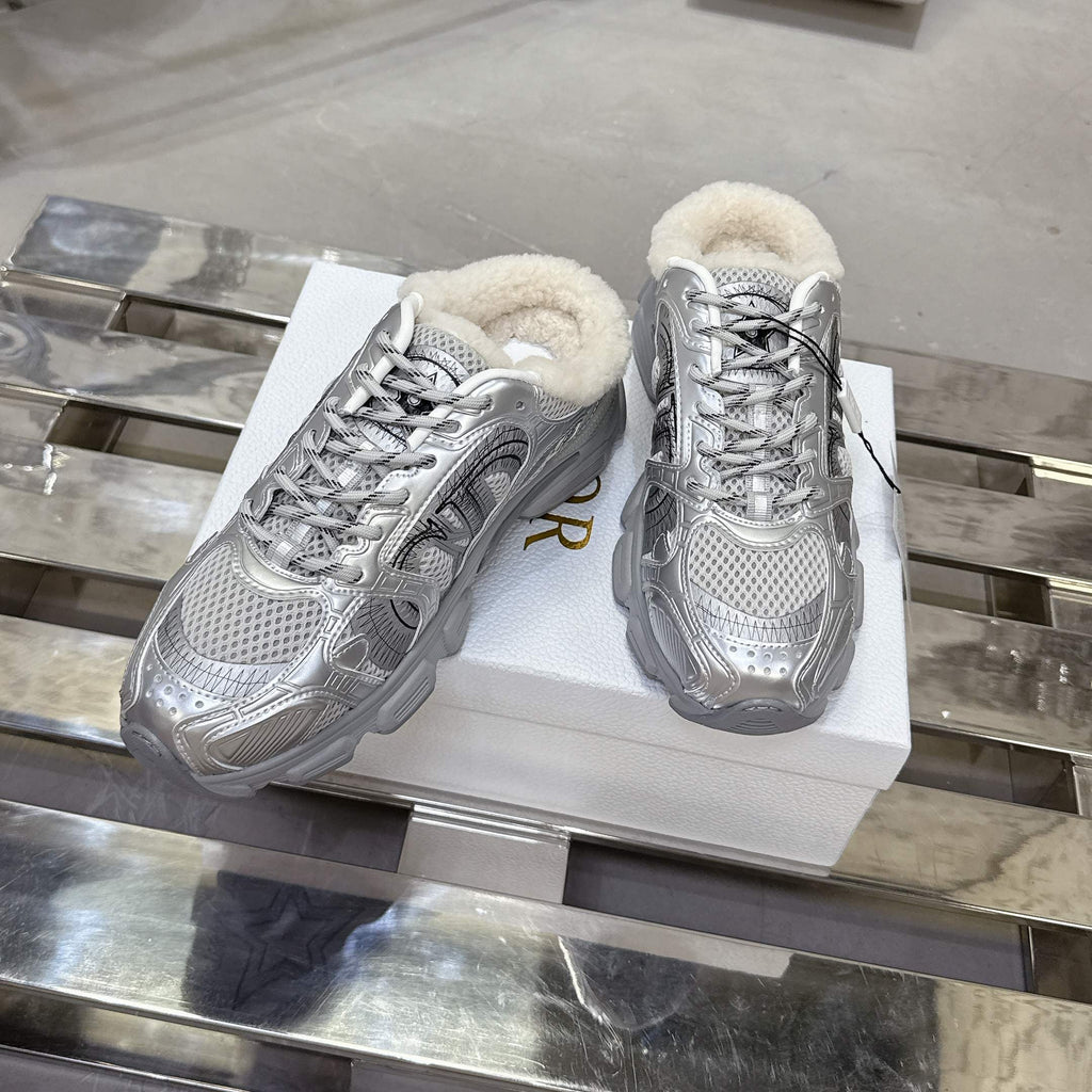CHRONO SNEAKER IN GREY AND SILVER CALFSKIN AND MESH