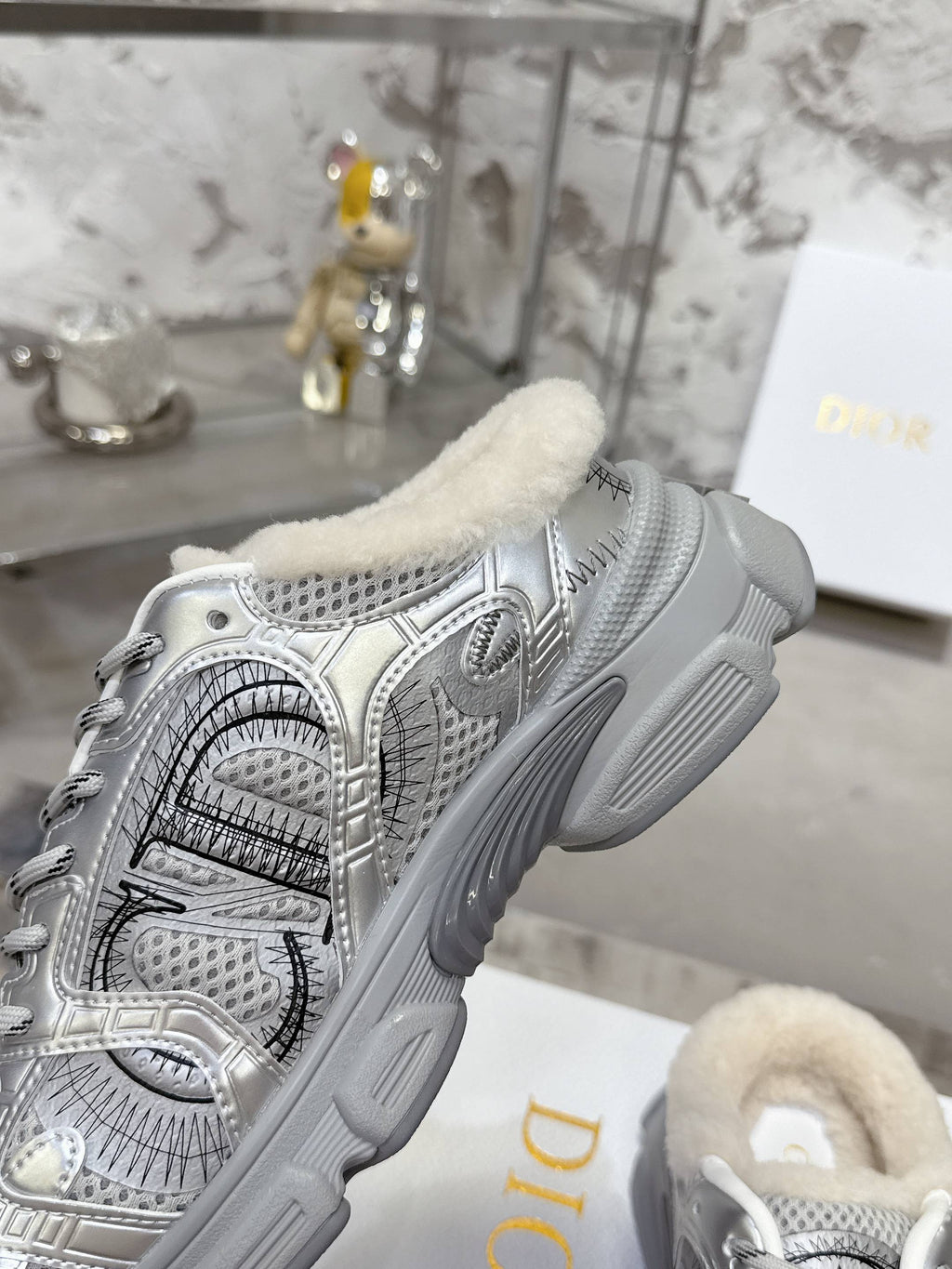 CHRONO SNEAKER IN GREY AND SILVER CALFSKIN AND MESH