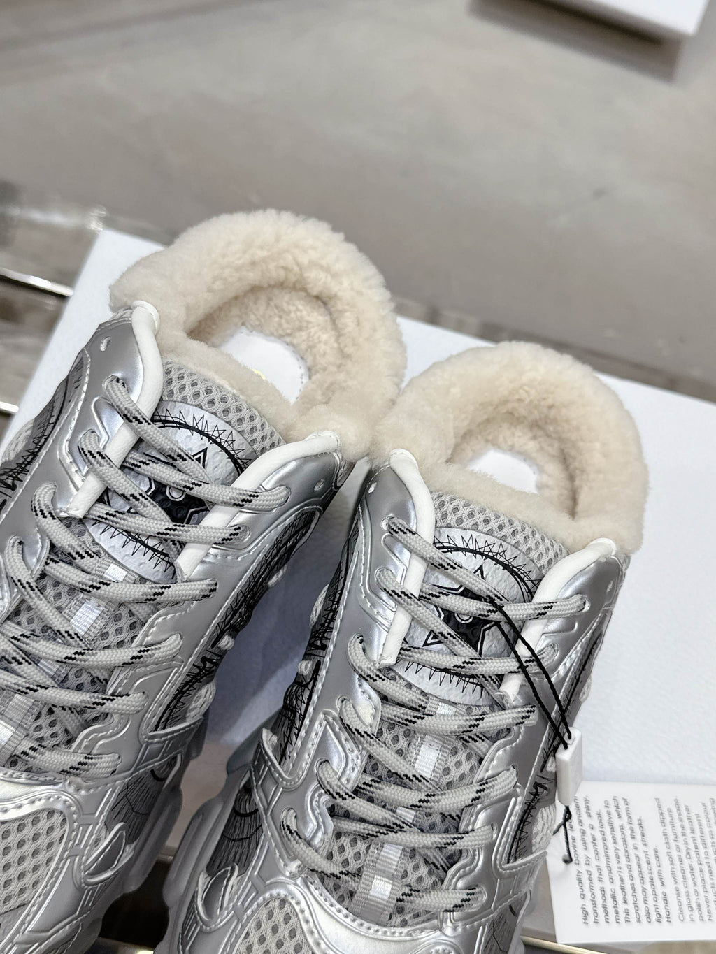 CHRONO SNEAKER IN GREY AND SILVER CALFSKIN AND MESH