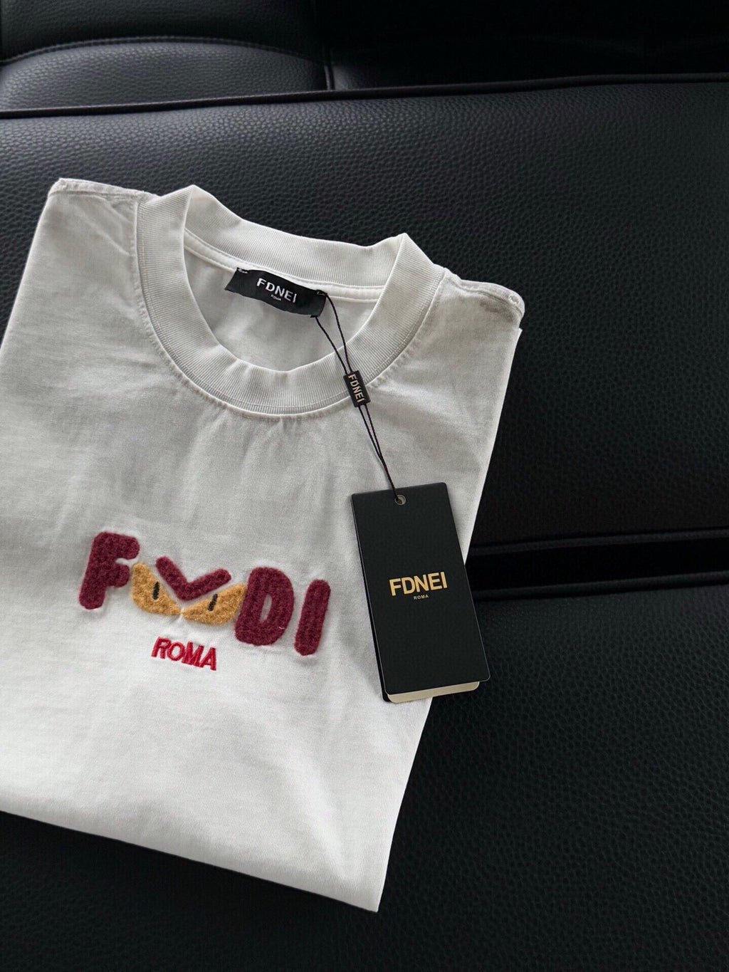 FENDI 26S SLEEVELESS T-SHIRT 157