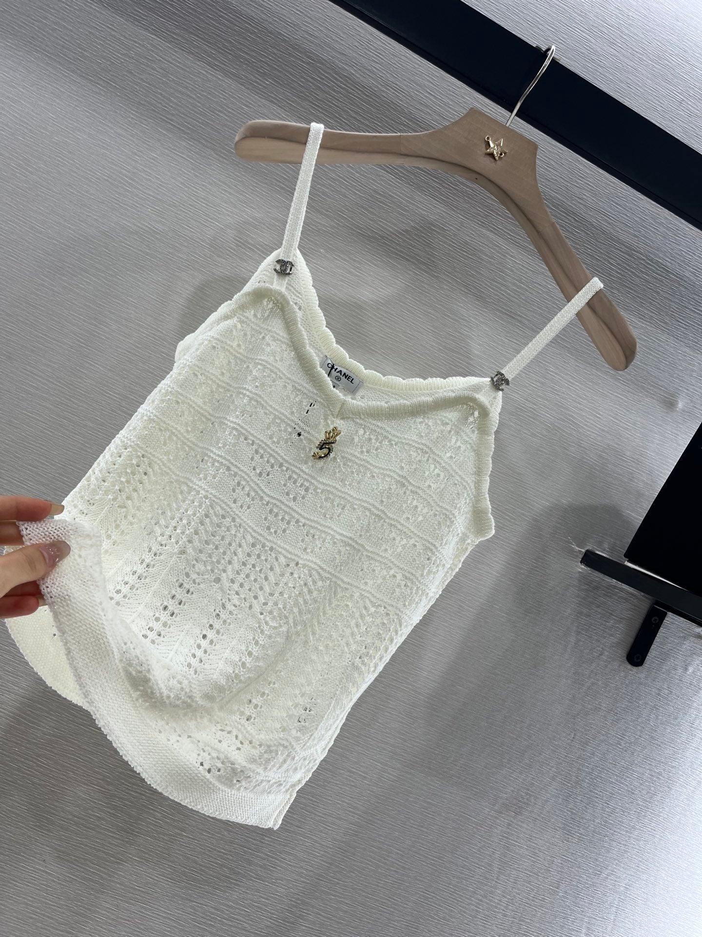 CHANEL KNIT CAMISOLE 263421