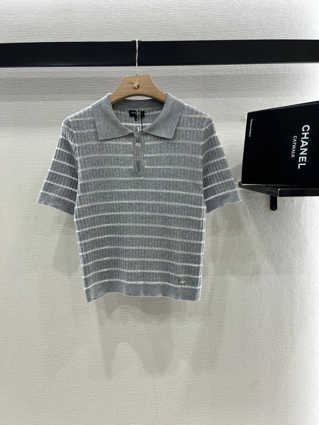CHANEL SHORT SLEEVE KNIT TOP