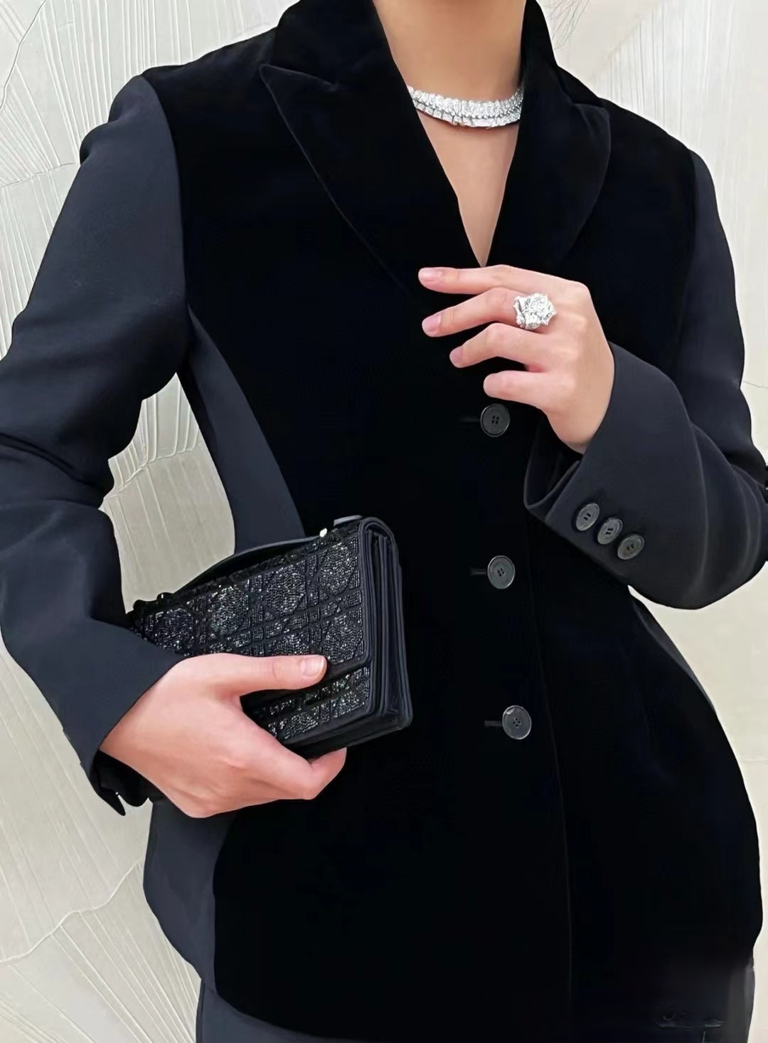 DIOR 25S VELVET BLAZER 677