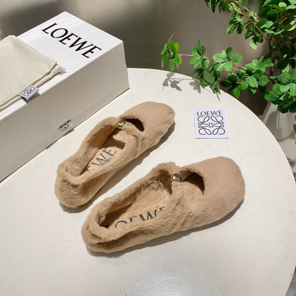 LOEWE 26S BALLET FLATS IN BEIGE SHEARLING
