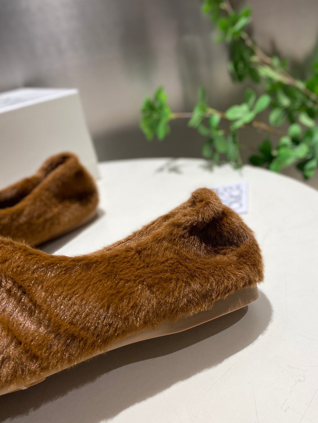 LOEWE 26S BALLET FLATS IN BROWN CARAMEL SHEARLING