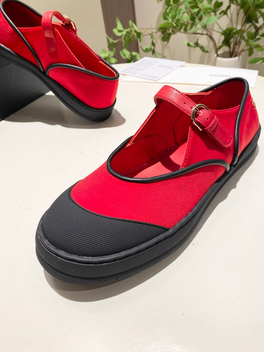 CHANEL 26S MARY JANE FLAT IN BLACK MIX RED FABRIC AND LAMBSKIN