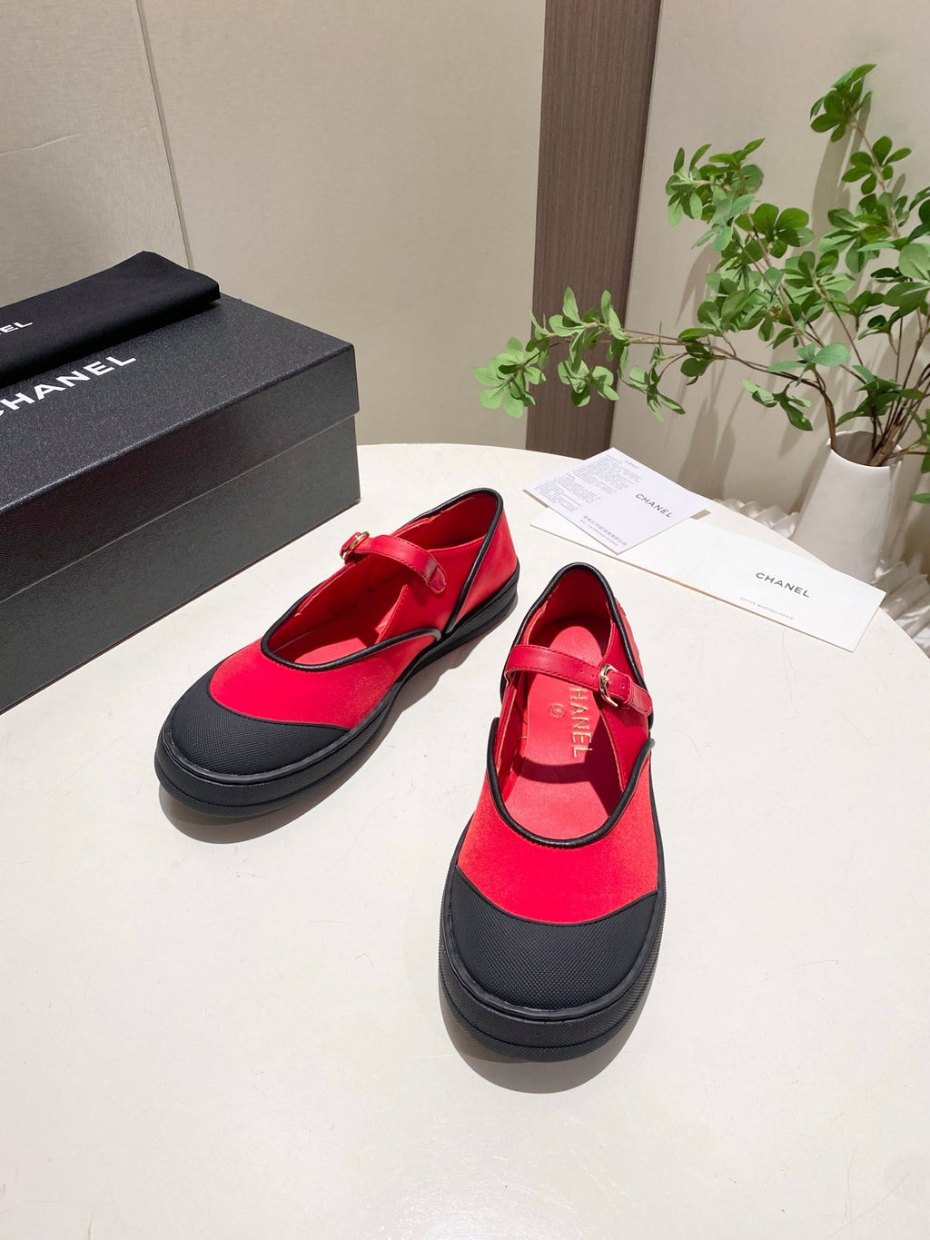 CHANEL 26S MARY JANE FLAT IN BLACK MIX RED FABRIC AND LAMBSKIN