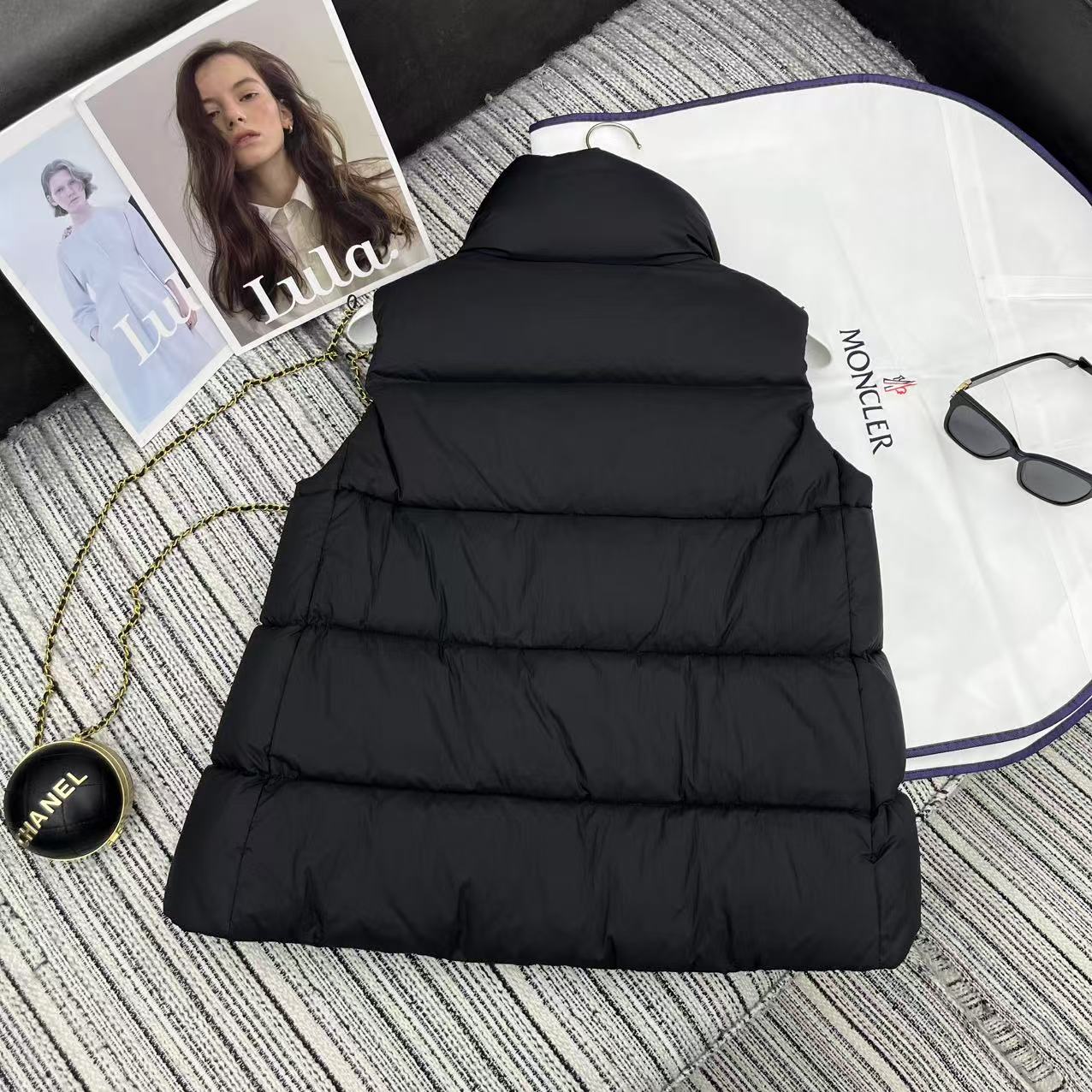 MONCLER 25S PUFFER VEST 290