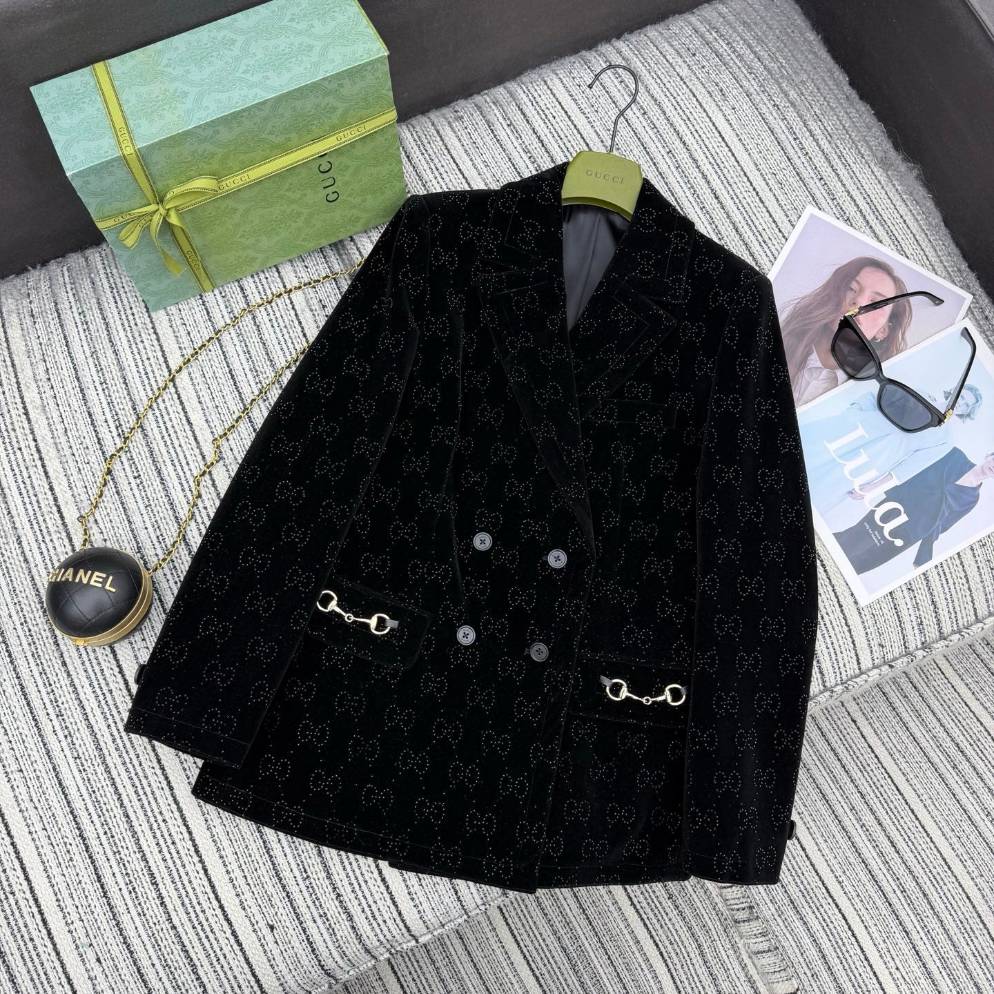 GUCCI 26S EMBELLISHED VELVET BLAZER 113