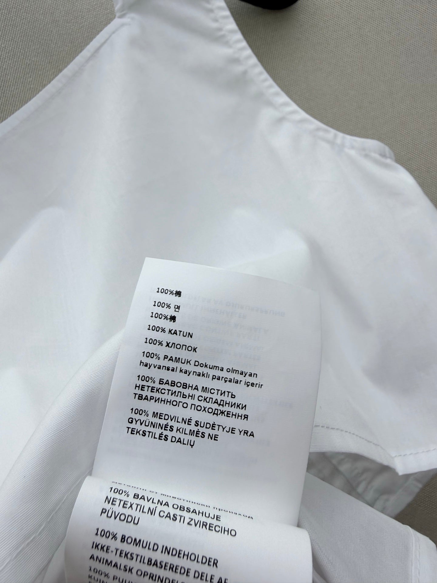 MIUMIU 26S SLEEVELESS CROPPED SQUARE-NECK TOP STYLE 1079