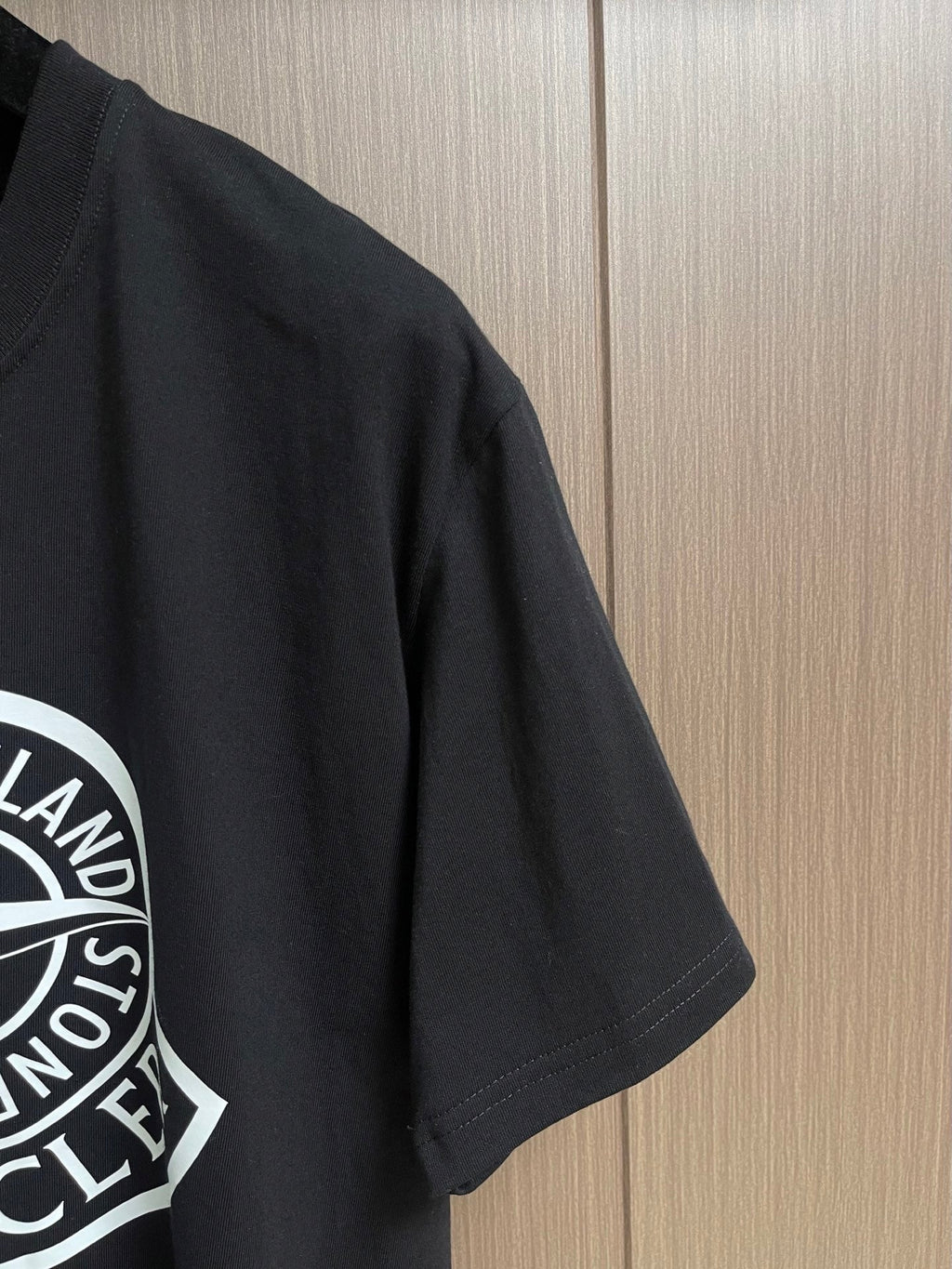 MONCLER 26S SHORT-SLEEVE T-SHIRT 688