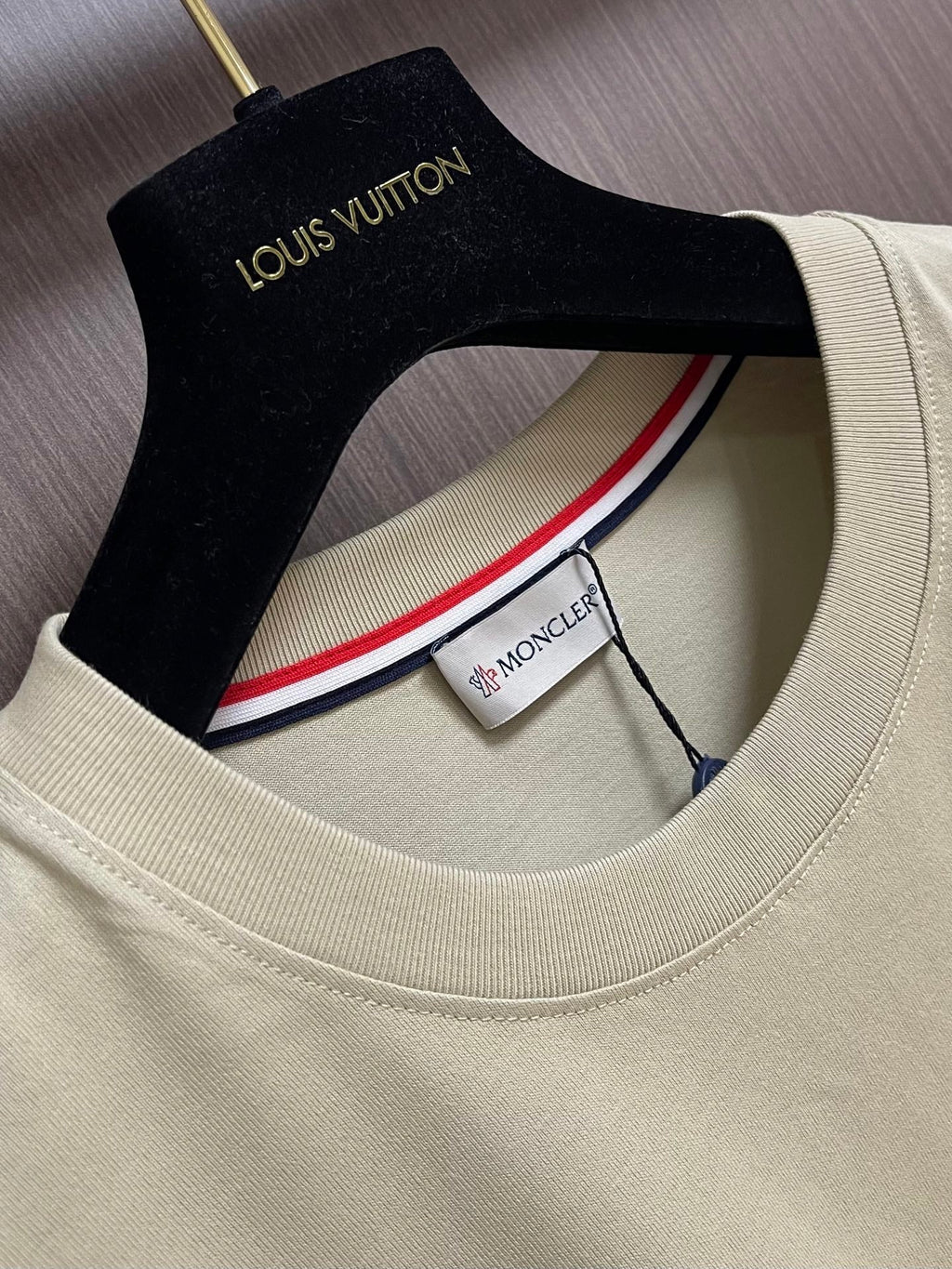 MONCLER 26S SHORT-SLEEVE T-SHIRT 689
