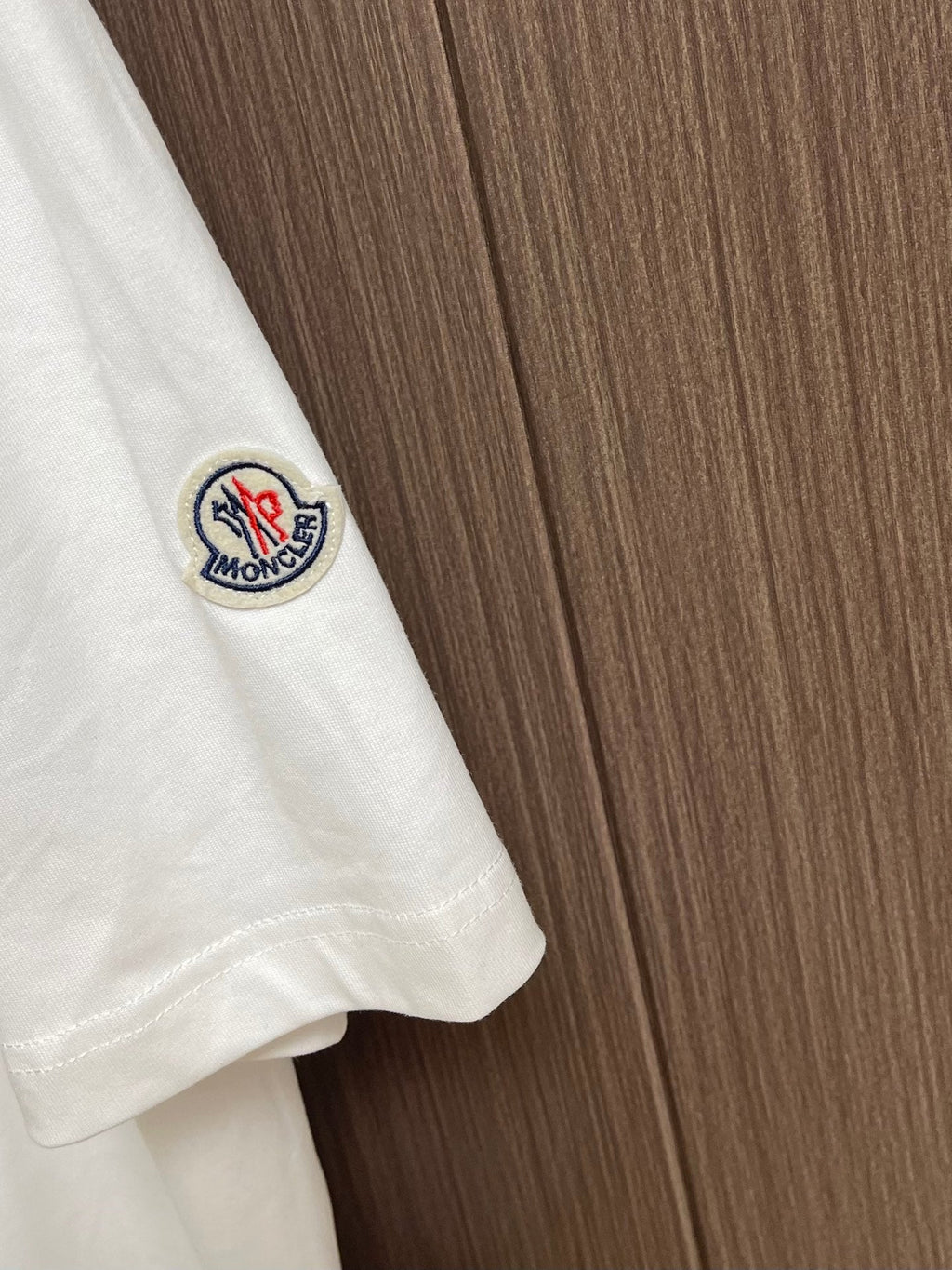 MONCLER 26S SHORT-SLEEVE T-SHIRT 680