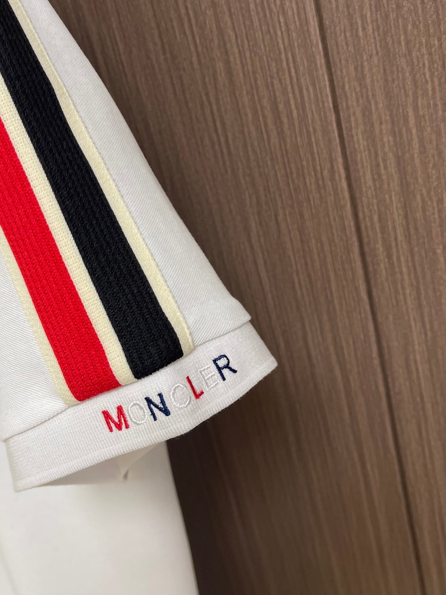 MONCLER 26S POLO SHIRT 672