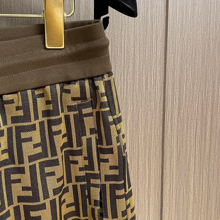 FENDI 26S SHORTS 320