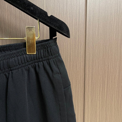 FENDI 26S BERMUDA SHORTS 246