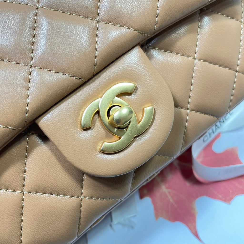 CHANEL 26S FLAP BAG 20 IN BROWN LAMBSKIN