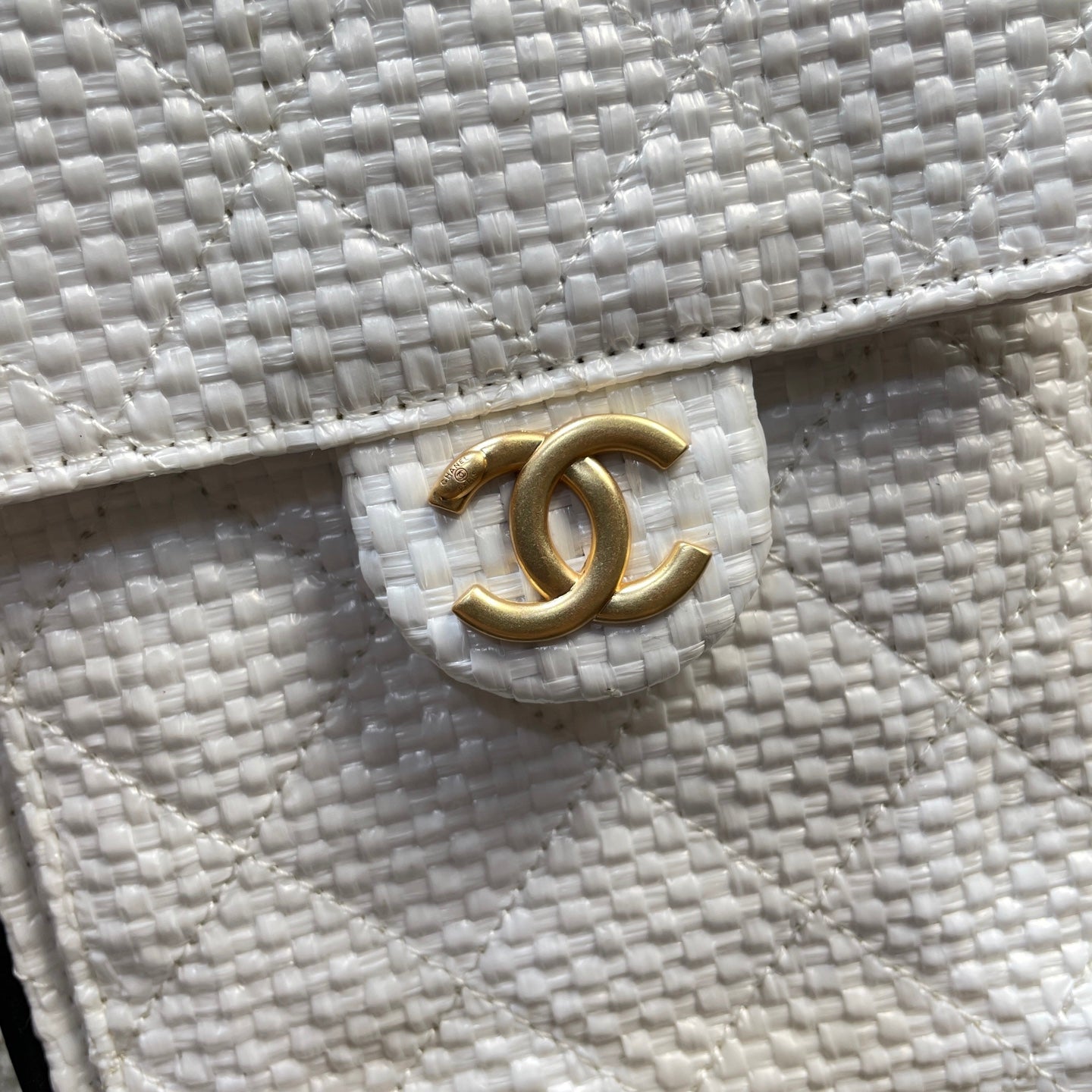 CHANEL 26S HOBO BAG 30 IN OFF-WHITE WOVEN SYNTHETIC FIBER