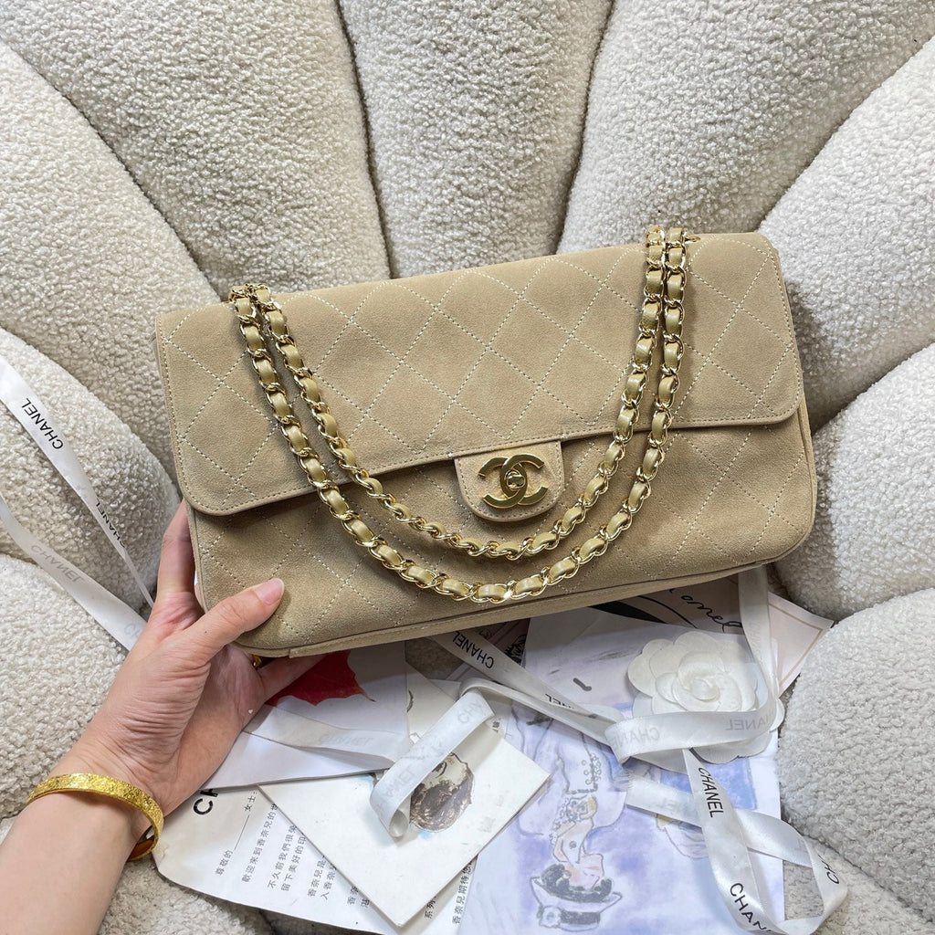 CHANEL 26S CLASSIC FLAP 33 IN BEIGE SUEDE