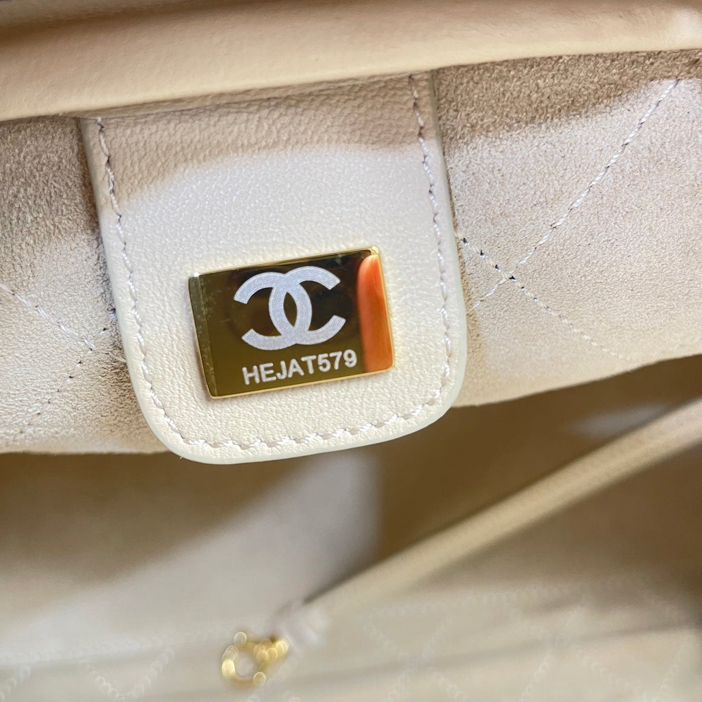 CHANEL 26S TOP HANDLE BAG MEDIUM 35 IN BLACK QUILTED CALFSKIN GOLD HARDWARE