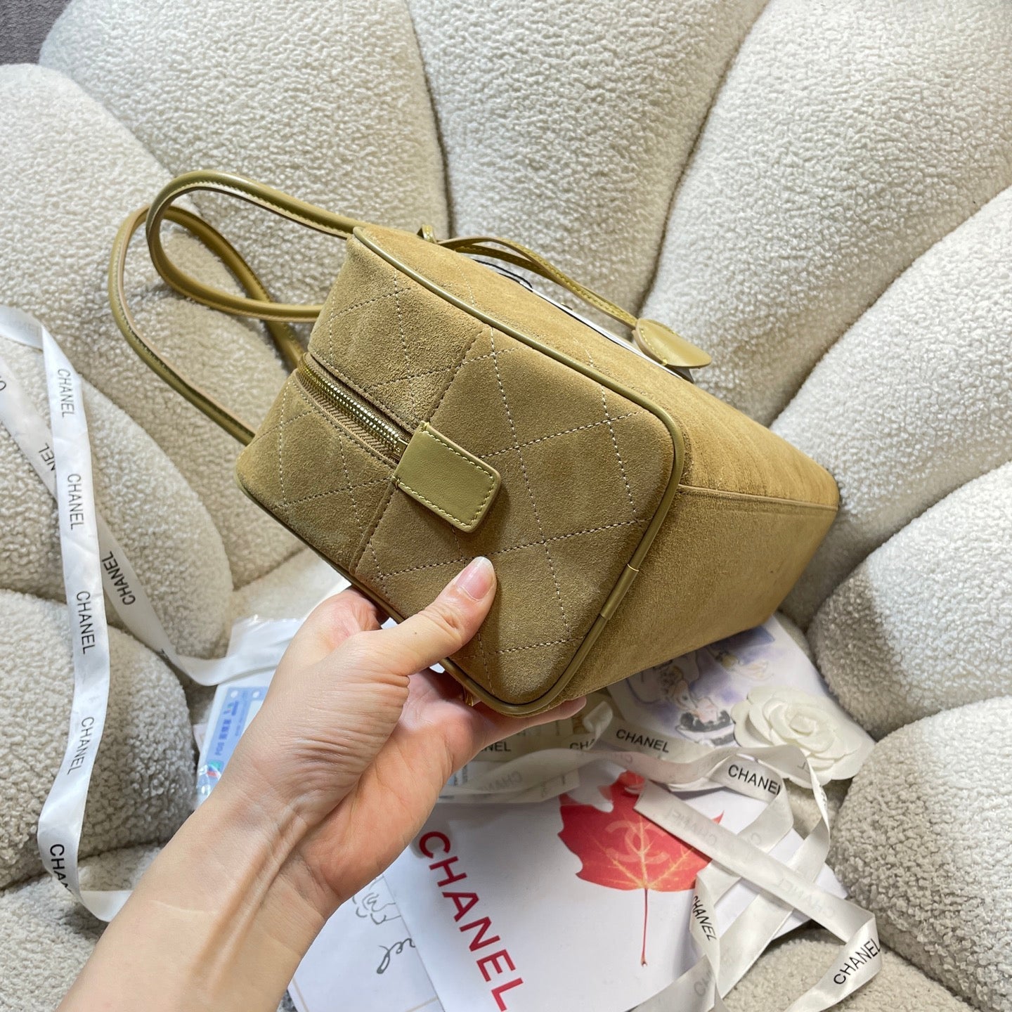 CHANEL 26S TOP HANDLE BAG MEDIUM 35 IN LIGHT BROWN QUILTED SUEDE AND CALFSKIN GOLD HARDWARE