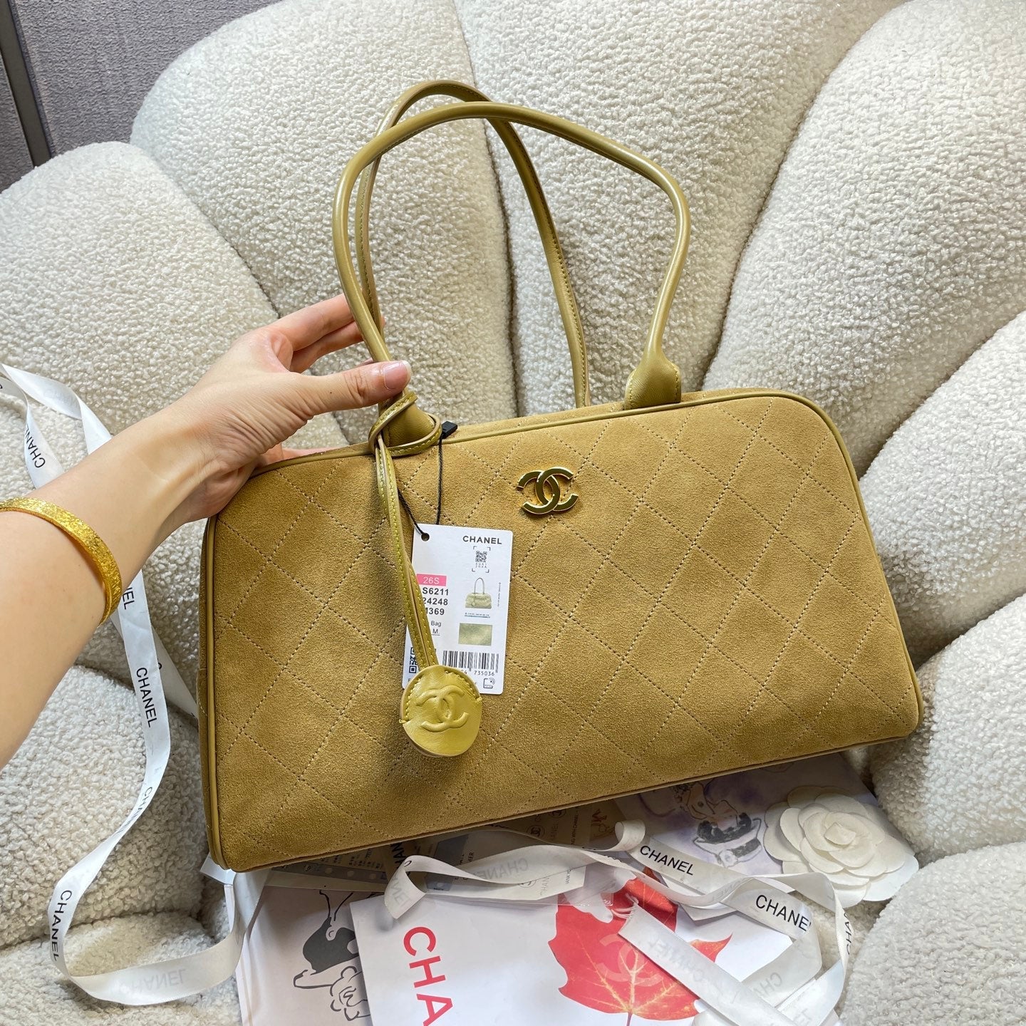 CHANEL 26S TOP HANDLE BAG MEDIUM 35 IN LIGHT BROWN QUILTED SUEDE AND CALFSKIN GOLD HARDWARE