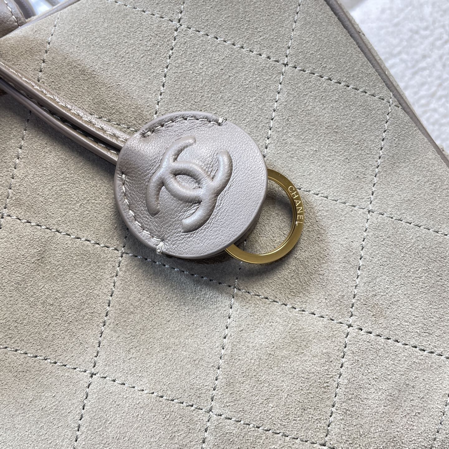 CHANEL 26S TOP HANDLE BAG MEDIUM 35 IN LIGHT OLIVE GREEN QUILTED SUEDE AND CALFSKIN GOLD HARDWARE