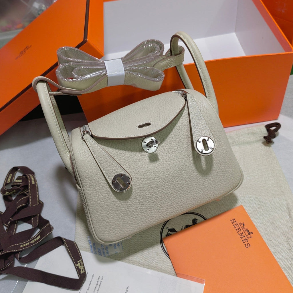 HM MINI LINDY 20 BAG IN PEARL GREY CALFSKIN