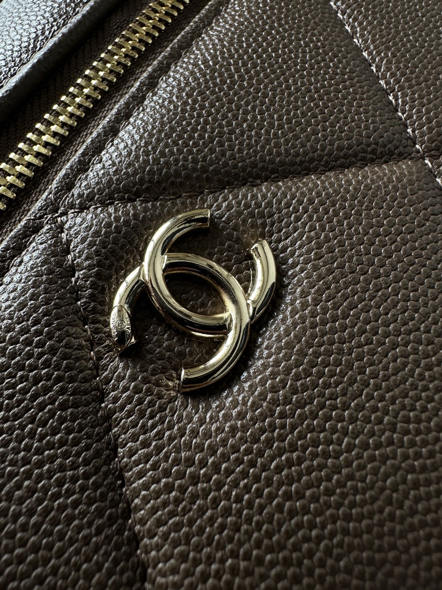 CHANEL 25S VANITY CLASSIC FLAP 19 IN CHOCOLATE BROWN QUILTED CALFSKIN GOLD HARDWARE