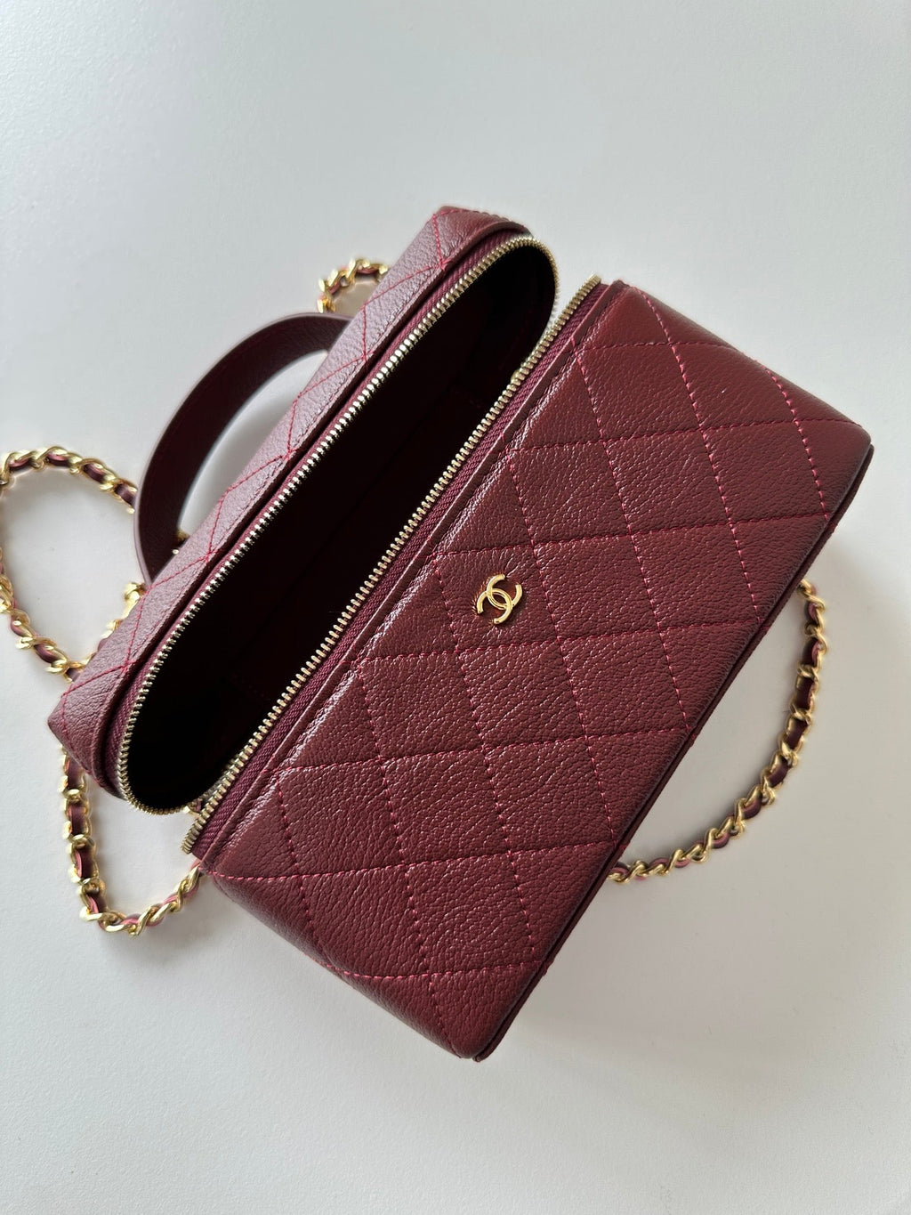 CHANEL 25S VANITY CLASSIC FLAP 19 IN DARK RED QUILTED CALFSKIN GOLD HARDWARE