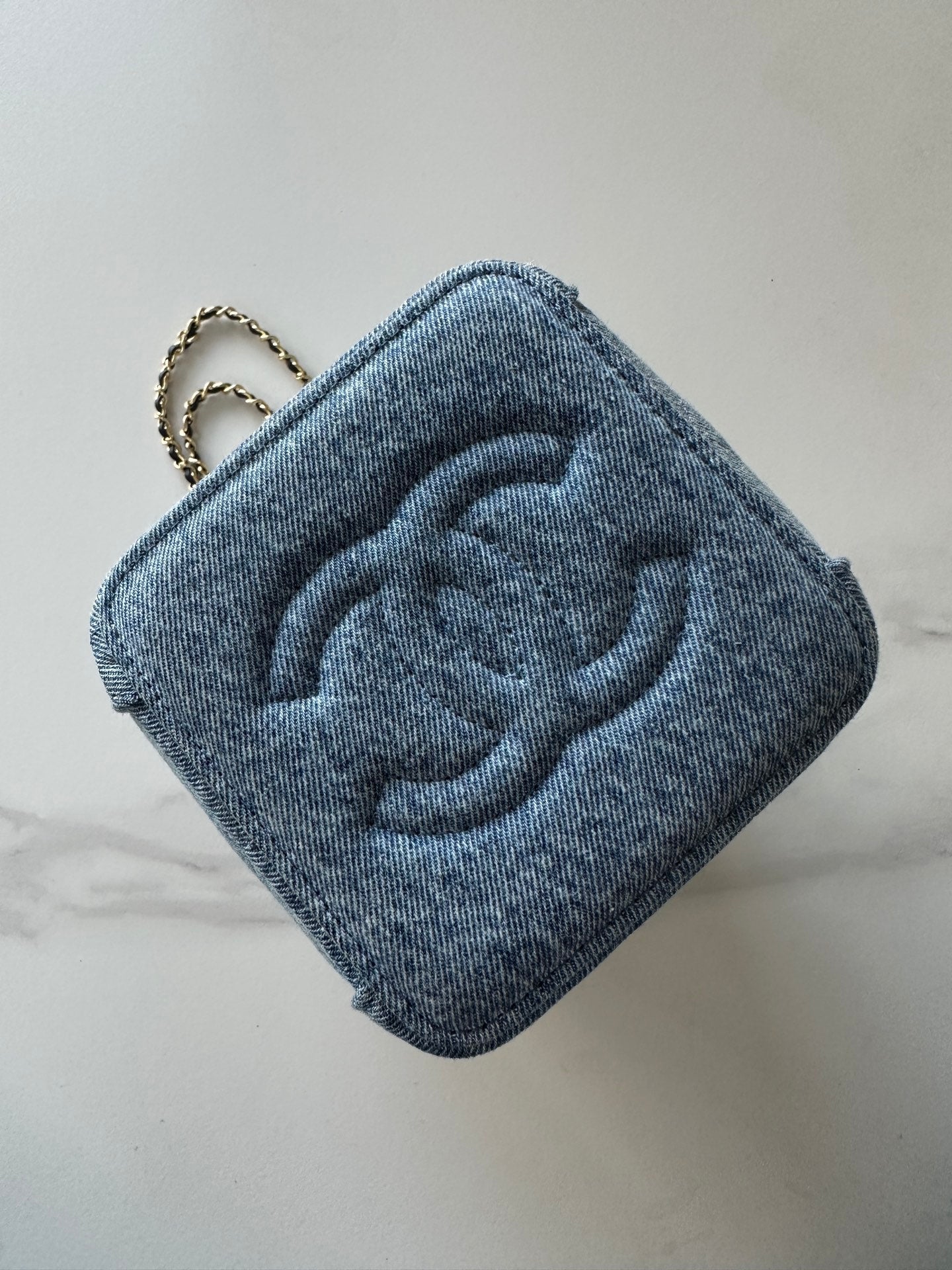CHANEL 26S MINI BUCKET BAG 18 IN LIGHT BLUE QUILTED DENIM GOLD HARDWARE