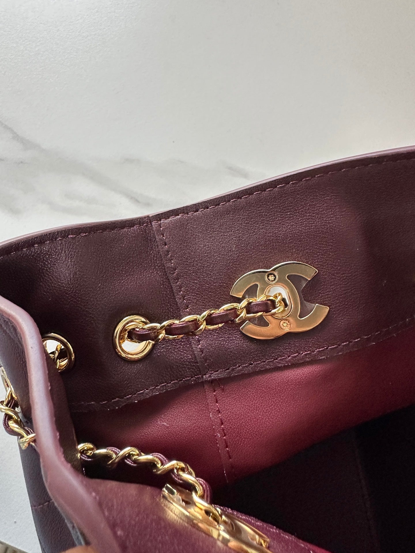 CHANEL 26S MINI BUCKET BAG 18 IN BURGUNDY RED QUILTED CALFSKIN GOLD HARDWARE