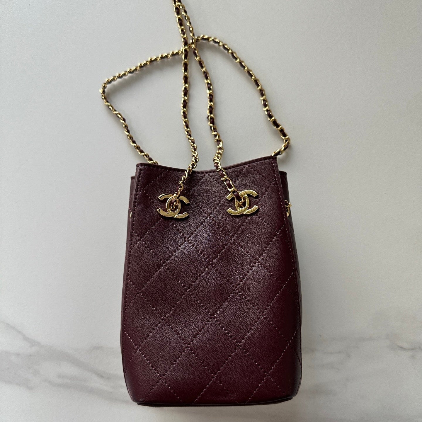 CHANEL 26S MINI BUCKET BAG 18 IN BURGUNDY RED QUILTED CALFSKIN GOLD HARDWARE