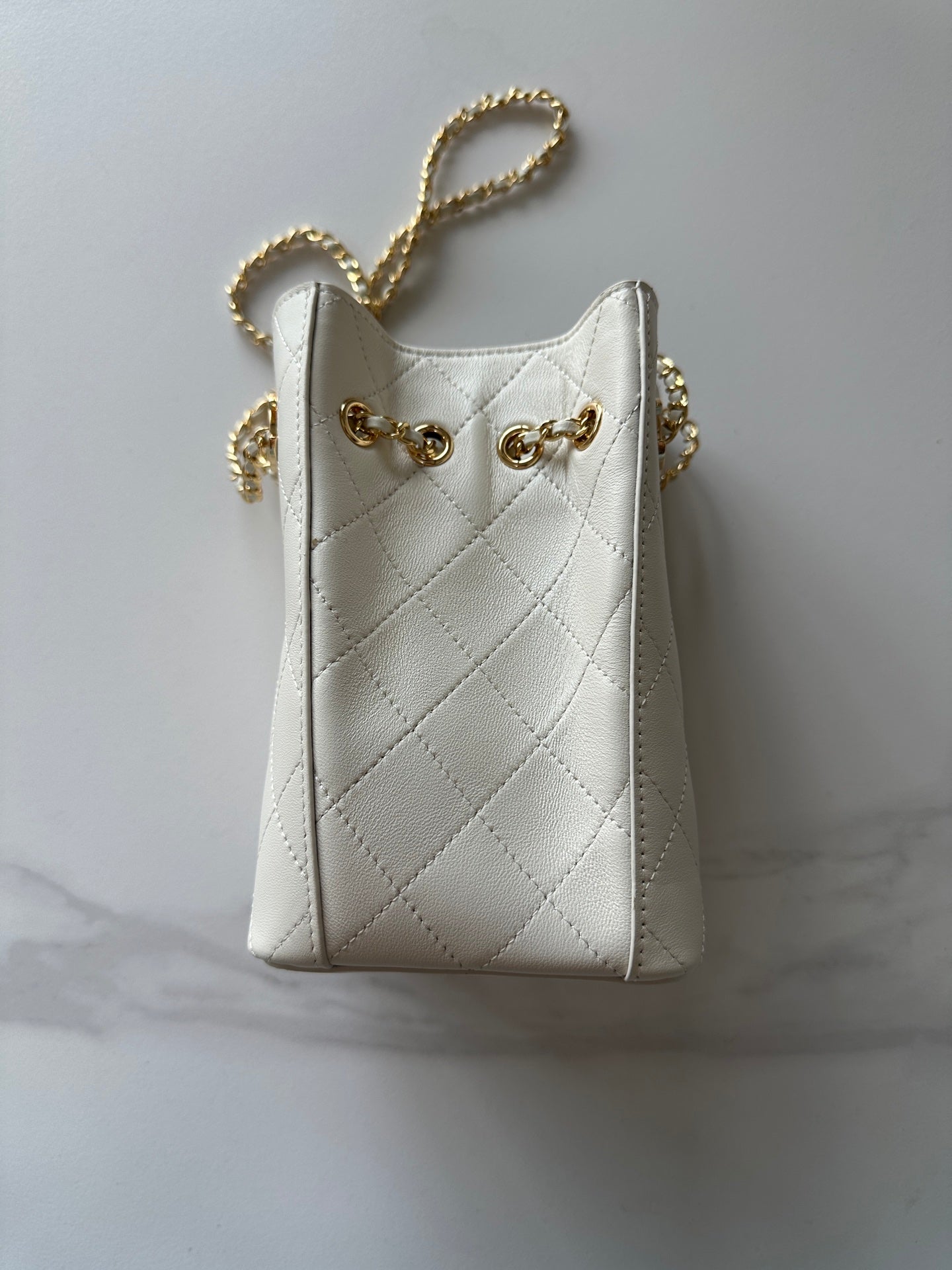 CHANEL 26S MINI BUCKET BAG 18 IN IVORY WHITE QUILTED CALFSKIN GOLD HARDWARE