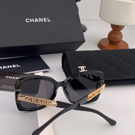 CHANEL 26S SQUARE FRAME IN BLACK ACETATE 411854