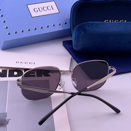 GUCCI 26S SQUARE FRAME IN METAL 424709