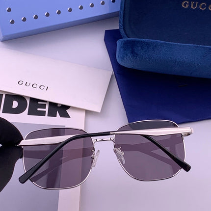 GUCCI 26S SQUARE FRAME IN METAL 424709