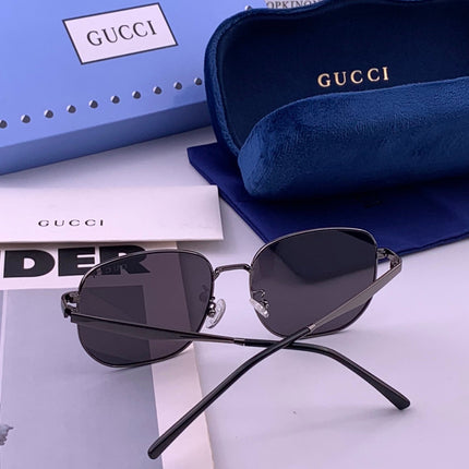 GUCCI 26S SQUARE FRAME IN METAL 424711