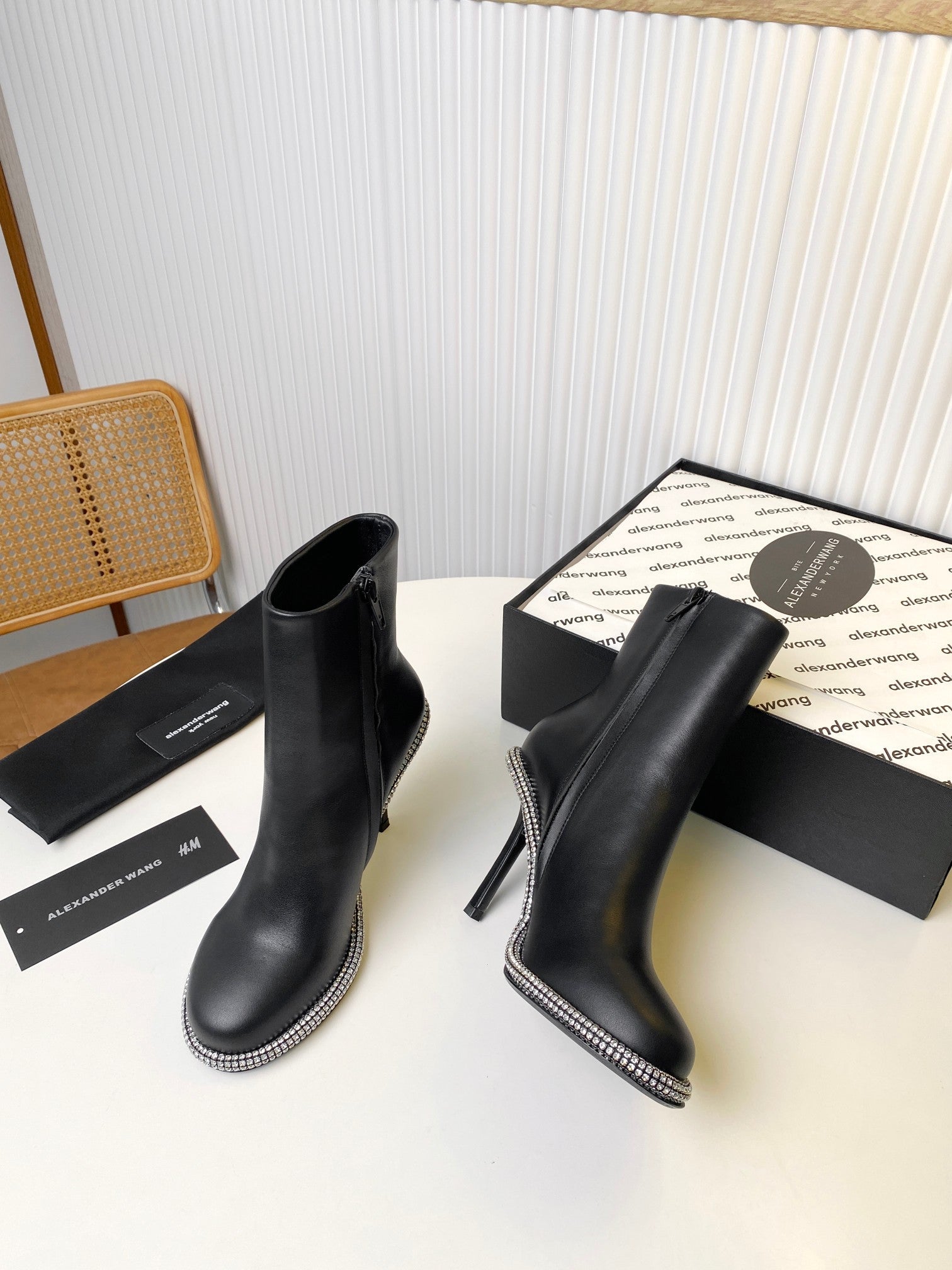 KIRA ANKLE BOOTS 10 CM IN BLACK CALFSKIN
