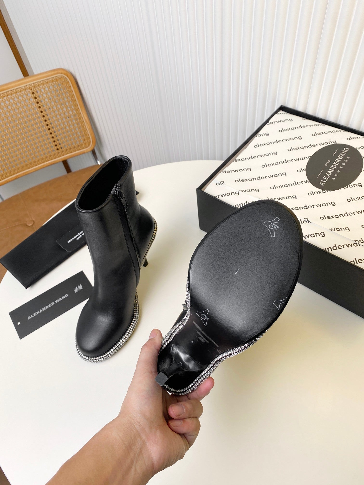 KIRA ANKLE BOOTS 10 CM IN BLACK CALFSKIN