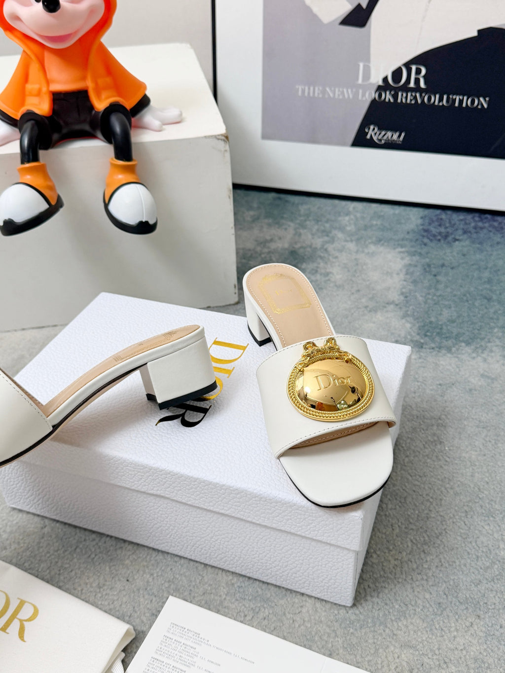 DIOR 26S HIGH-HEEL SANDALS IN WHITE CALFSKIN WITH GOLD HARDWARE