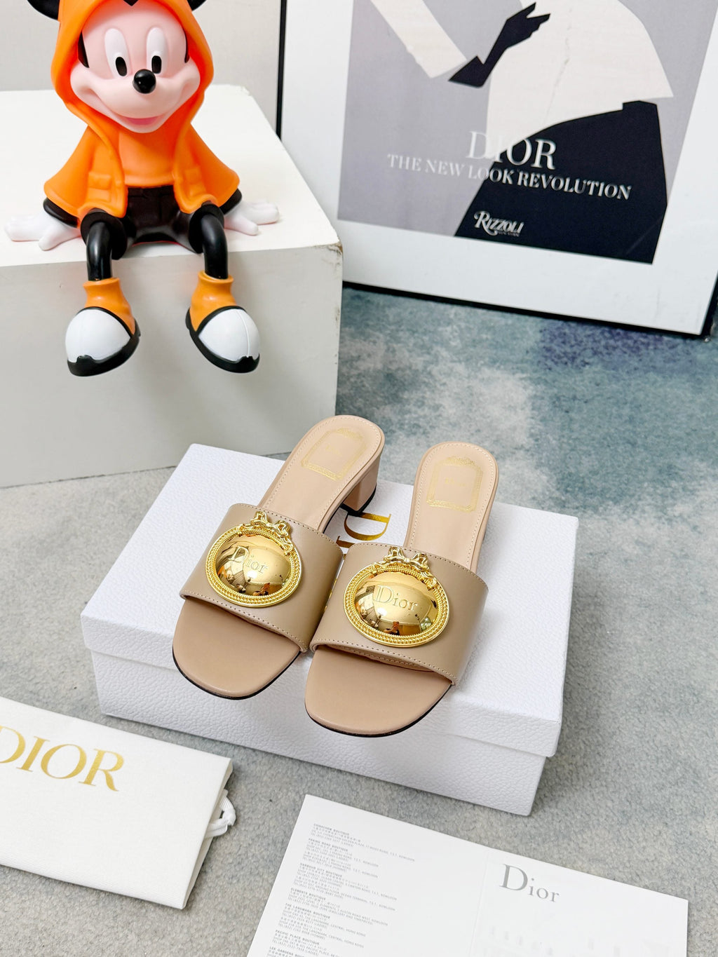 DIOR 26S HIGH-HEEL SANDALS IN BEIGE CALFSKIN WITH GOLD HARDWARE