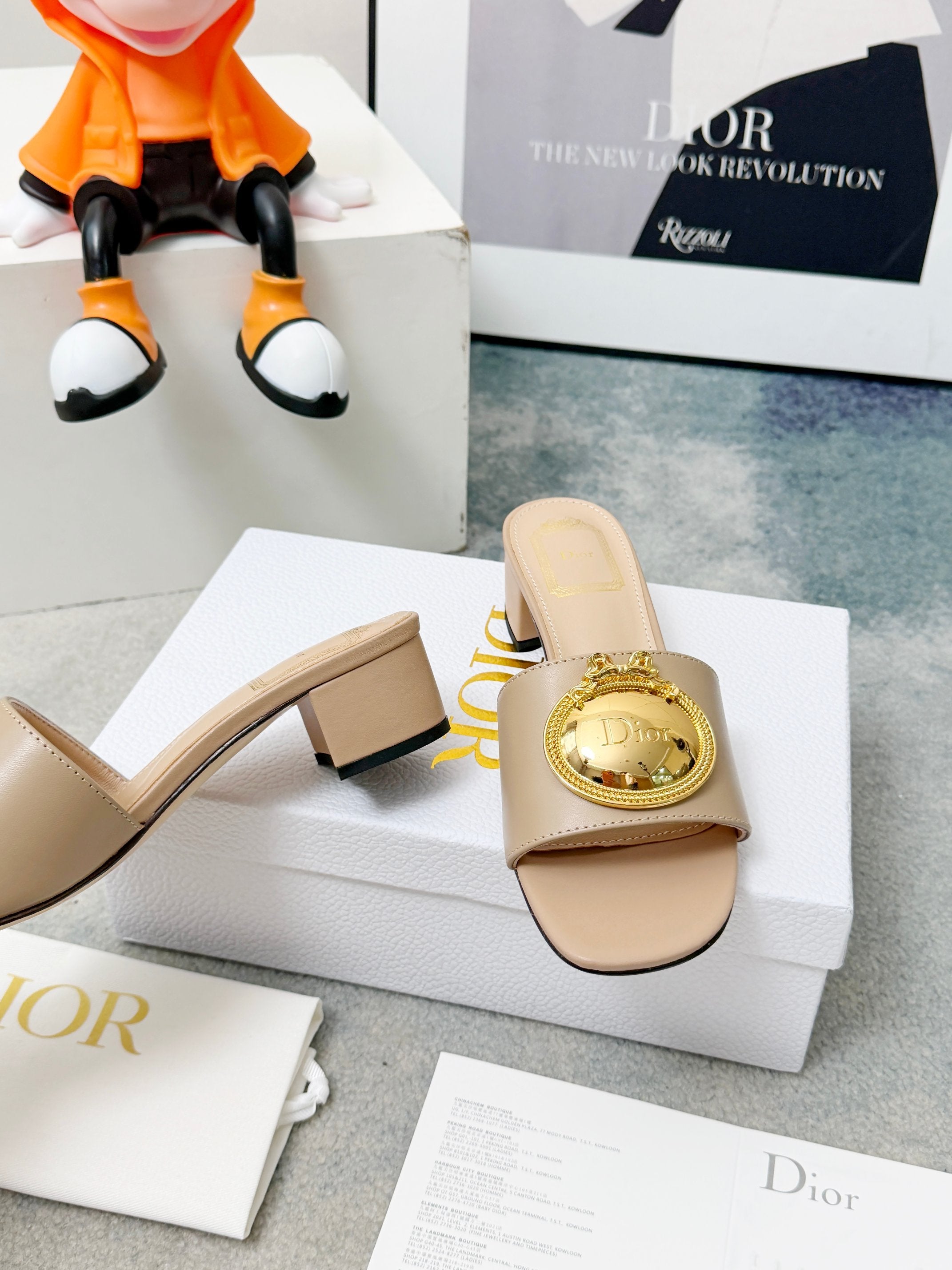 DIOR 26S HIGH-HEEL SANDALS IN BEIGE CALFSKIN WITH GOLD HARDWARE