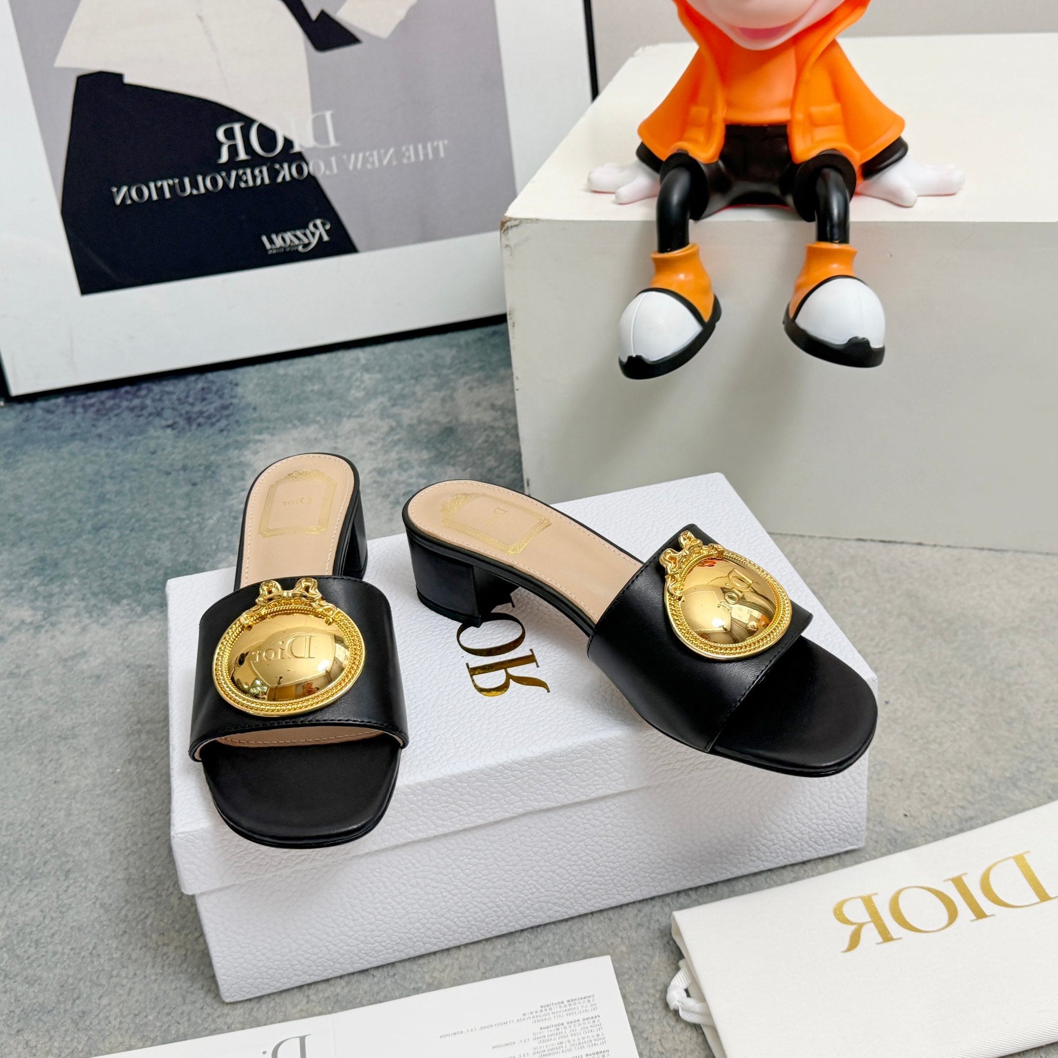 DIOR 26S HIGH-HEEL SANDALS IN BLACK CALFSKIN WITH GOLD HARDWARE