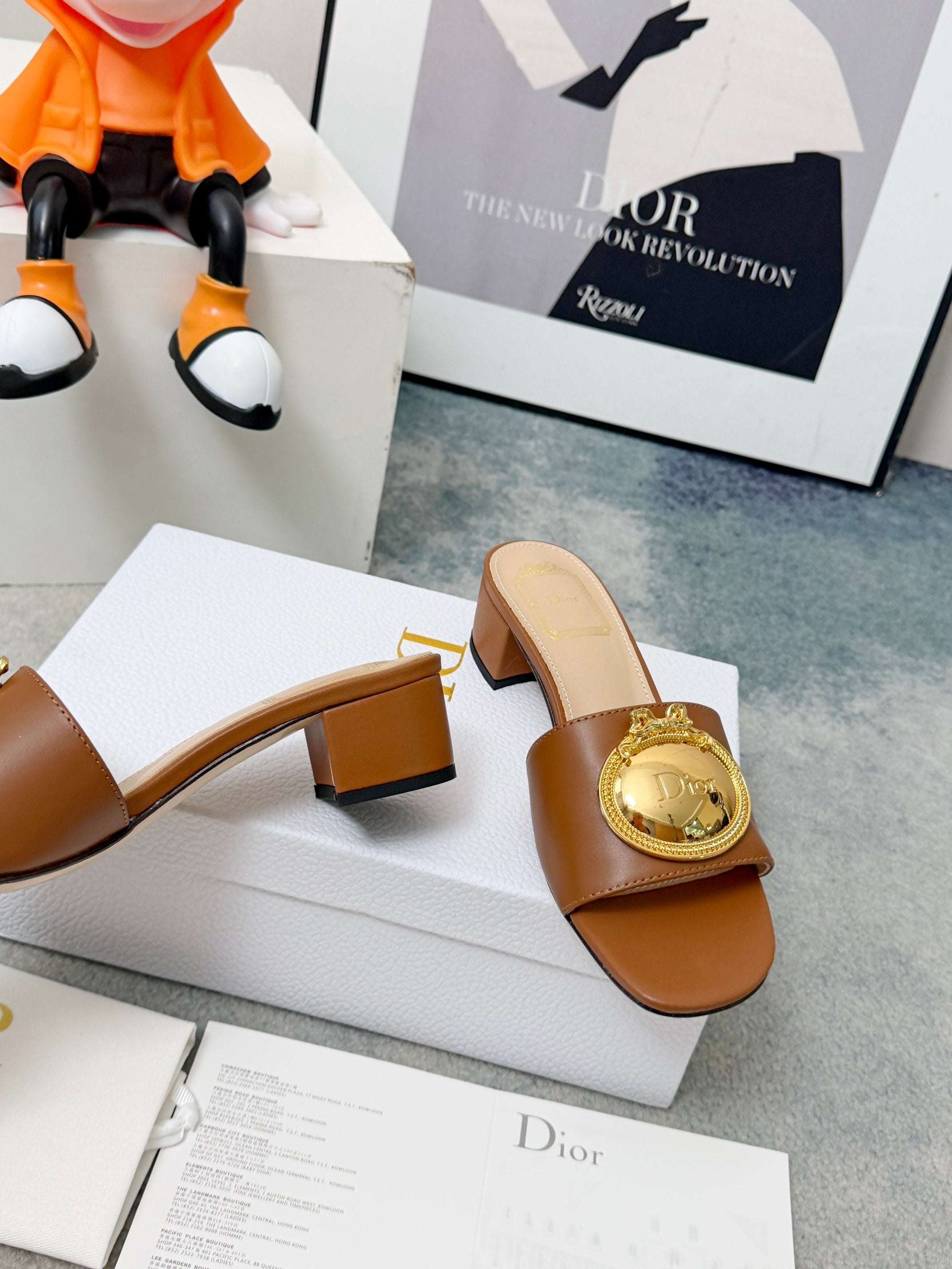 DIOR 26S HIGH-HEEL SANDALS IN BROWN CALFSKIN WITH GOLD HARDWARE