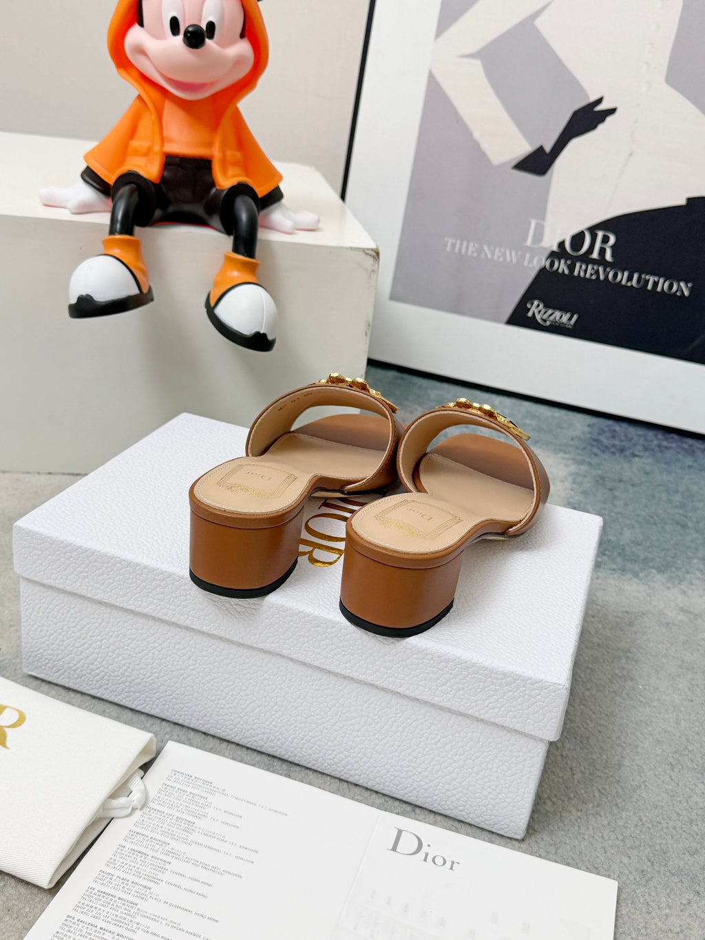 DIOR 26S HIGH-HEEL SANDALS IN BROWN CALFSKIN WITH GOLD HARDWARE