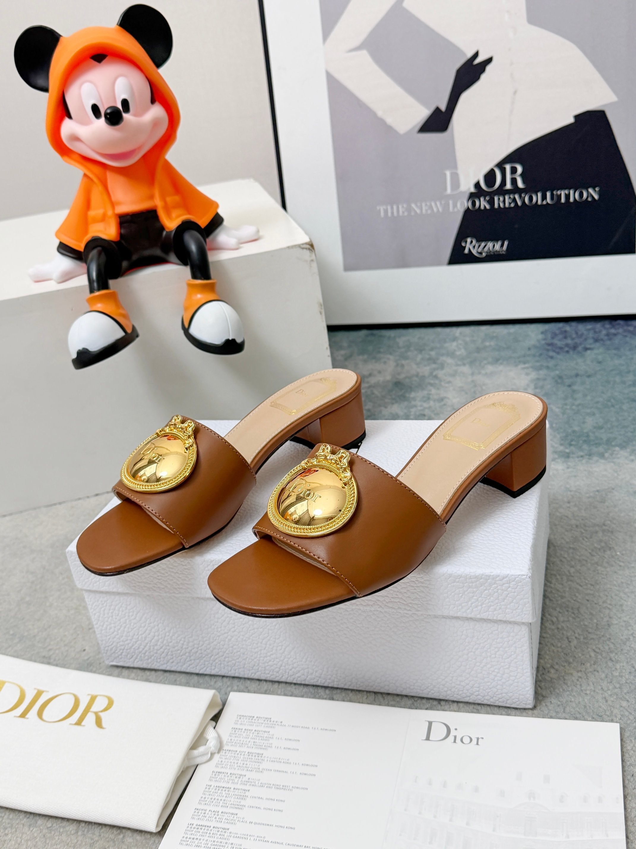 DIOR 26S HIGH-HEEL SANDALS IN BROWN CALFSKIN WITH GOLD HARDWARE